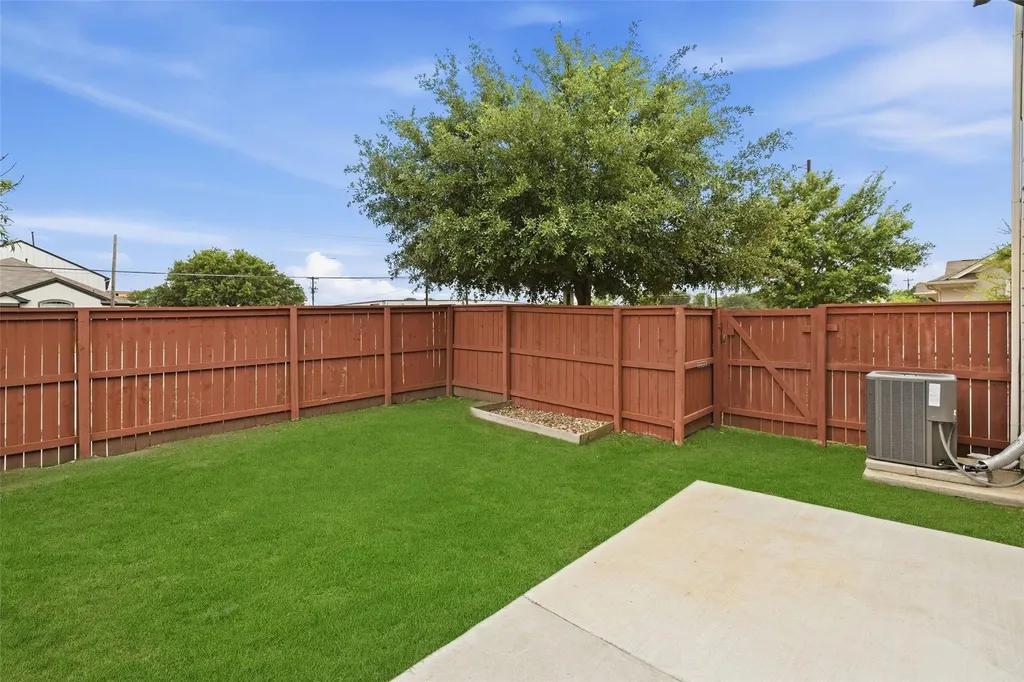 1615 Airedale Road Austin TX 78748