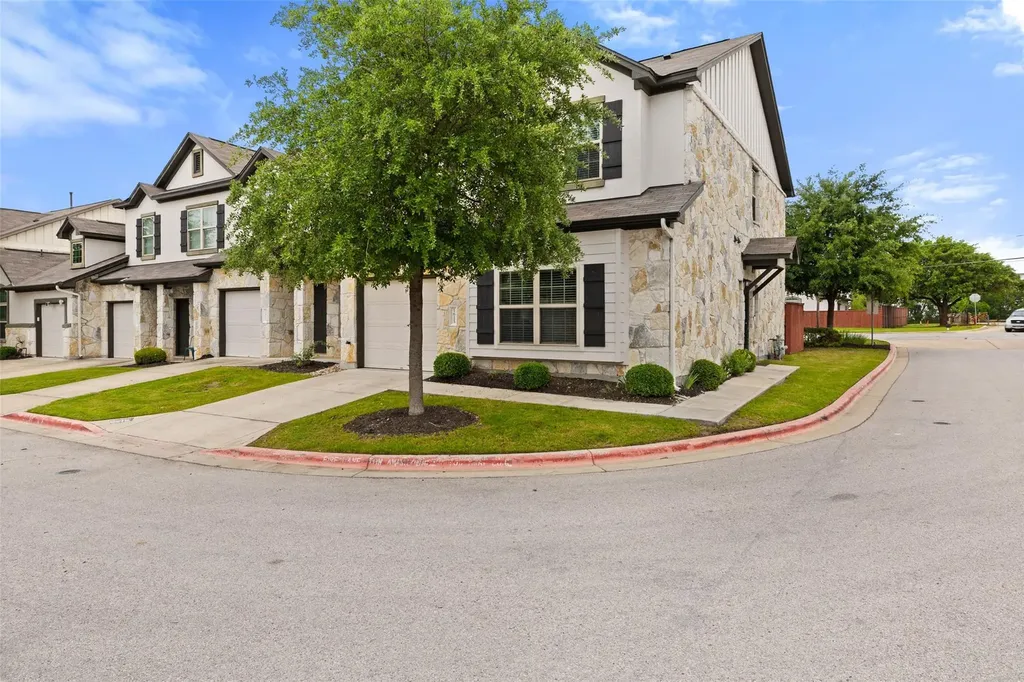 1615 Airedale Road Austin TX 78748
