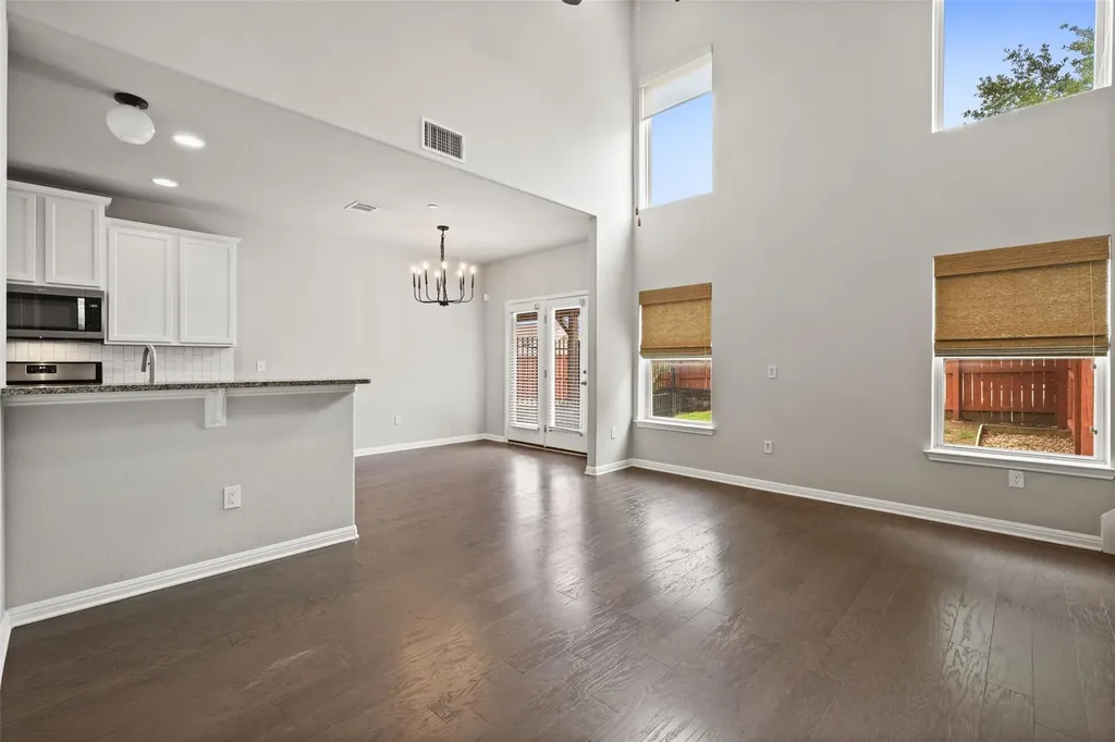 1615 Airedale Road Austin TX 78748