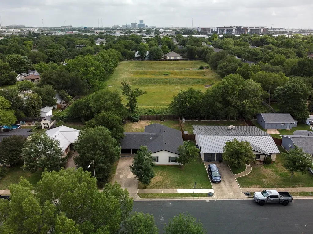 3112 Crosscreek Drive Austin TX 78757