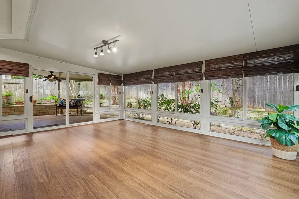 1710 Gaylord Drive Austin TX 78728