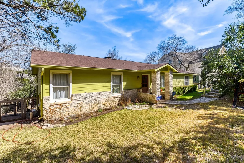 2717 Trail Of The Madrones Austin TX 78746