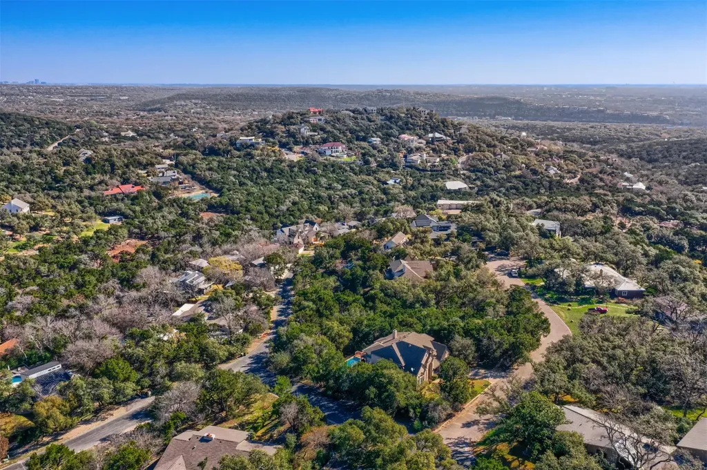 2717 Trail Of The Madrones Austin TX 78746