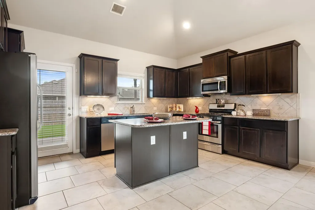 501 Buttermilk Lane Leander TX 78641