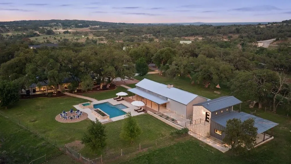 1900 Pursley Road Dripping Springs TX 78620