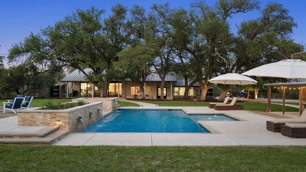1900 Pursley Road Dripping Springs TX 78620