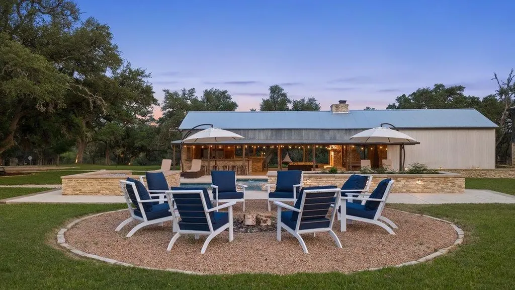 1900 Pursley Road Dripping Springs TX 78620