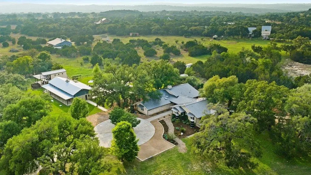 1900 Pursley Road Dripping Springs TX 78620