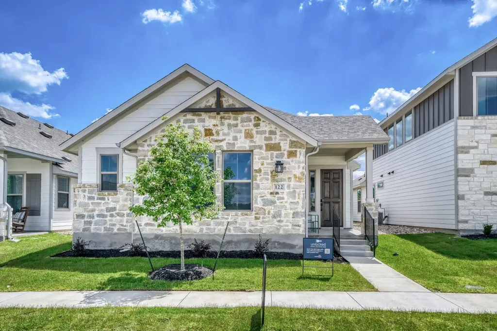 122 International Street Buda TX 78610
