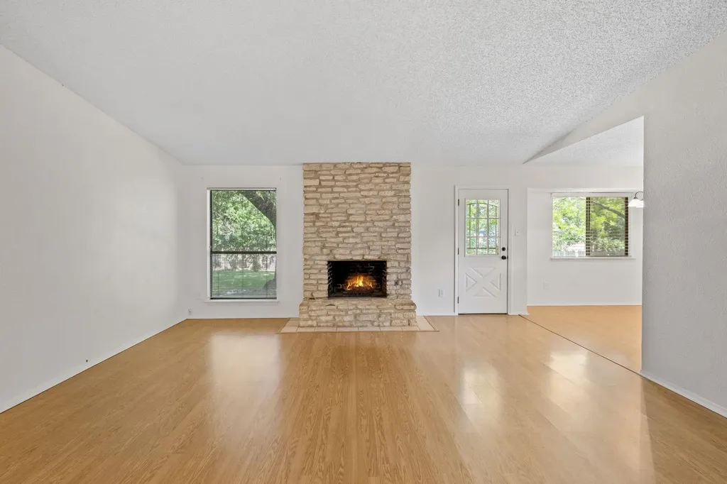 1030 Wisteria Trail Austin TX 78753