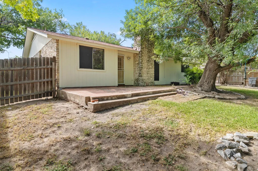 1030 Wisteria Trail Austin TX 78753