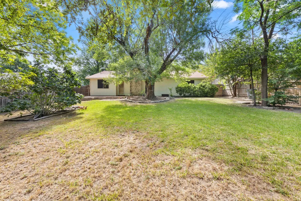 1030 Wisteria Trail Austin TX 78753