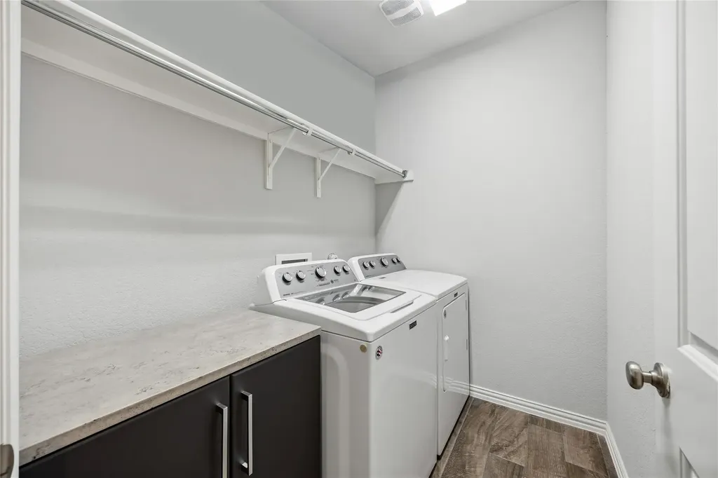 7805 Turnback Ledge Trail Lago Vista TX 78645
