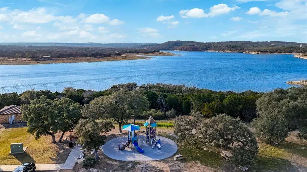 7805 Turnback Ledge Trail Lago Vista TX 78645
