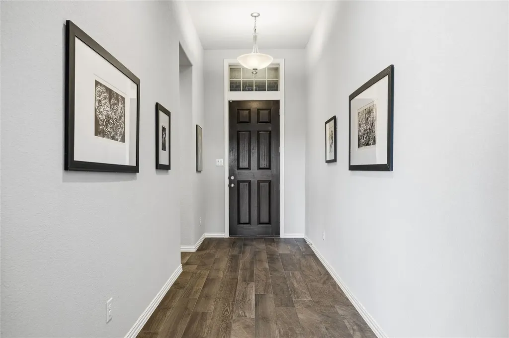 7805 Turnback Ledge Trail Lago Vista TX 78645