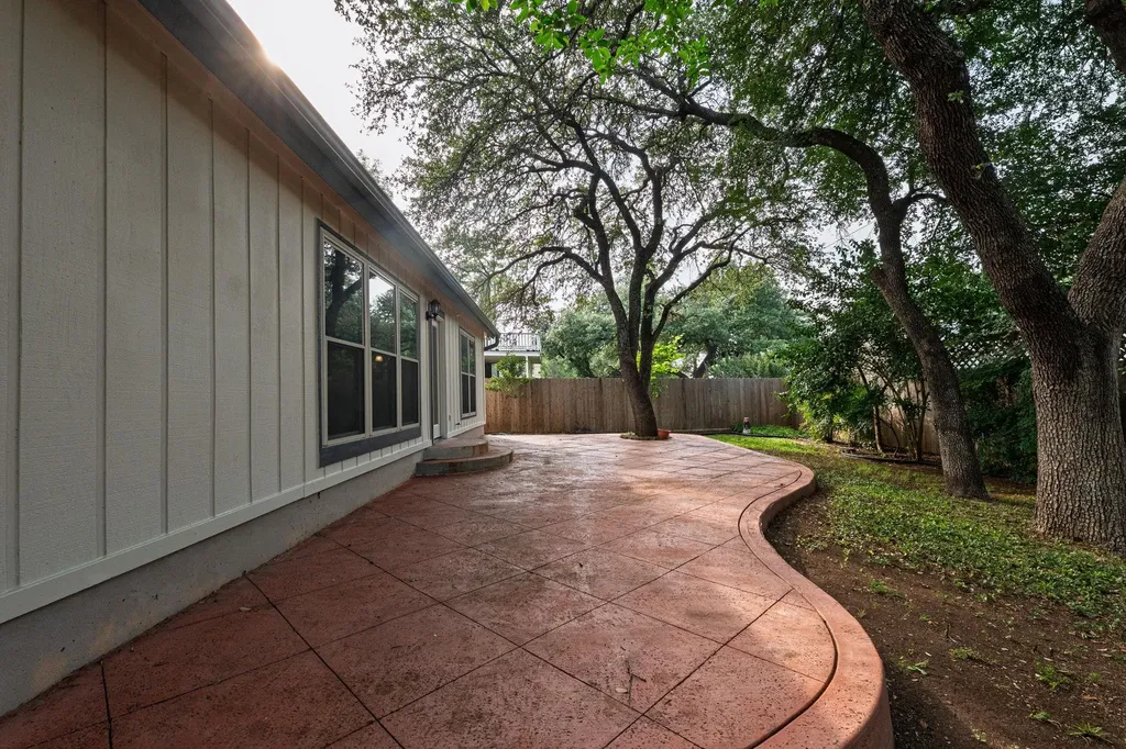 4506 Oak Creek Drive Austin TX 78727