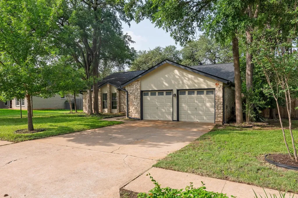 4506 Oak Creek Drive Austin TX 78727