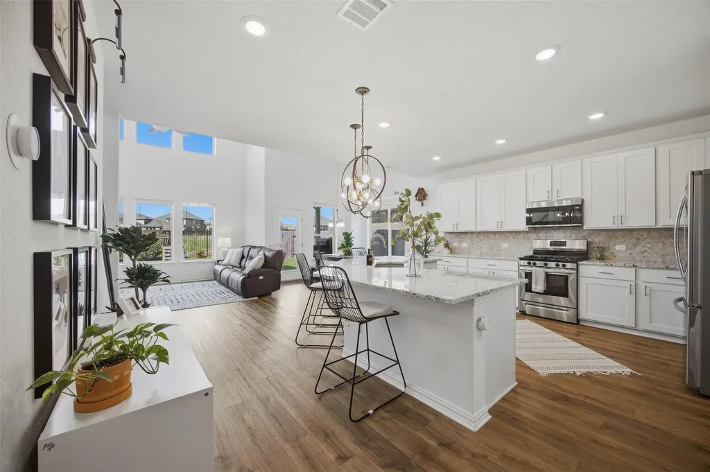 18012 Clairess Lane Manor TX 78653