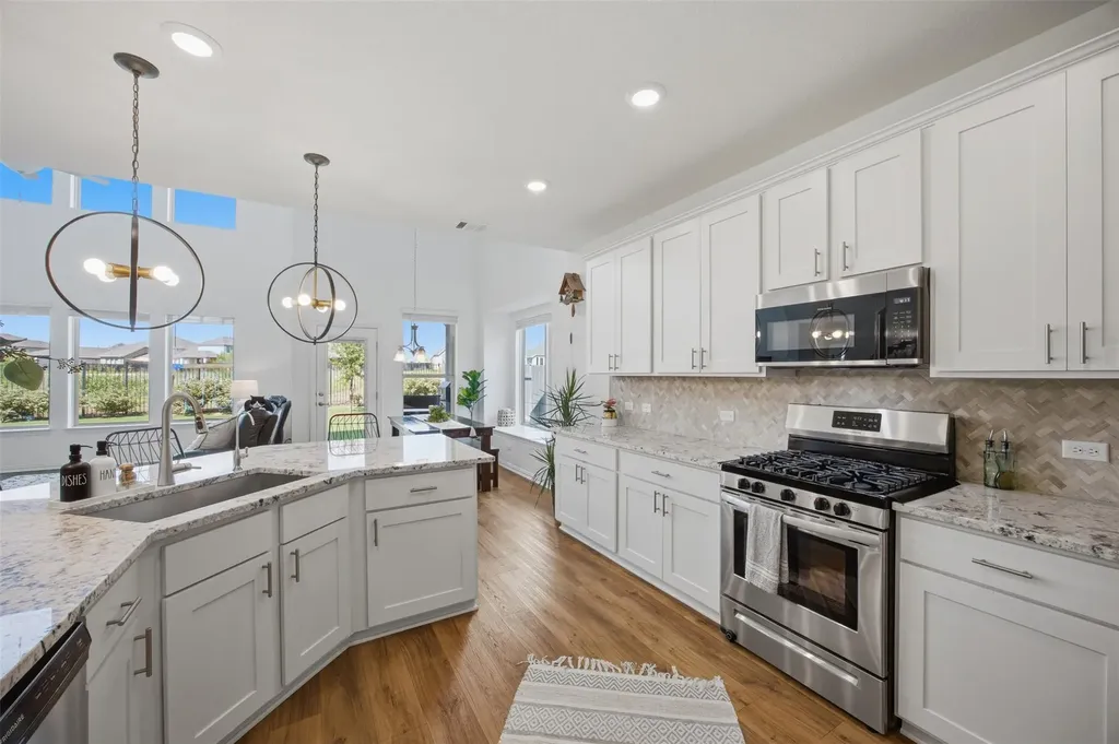 18012 Clairess Lane Manor TX 78653