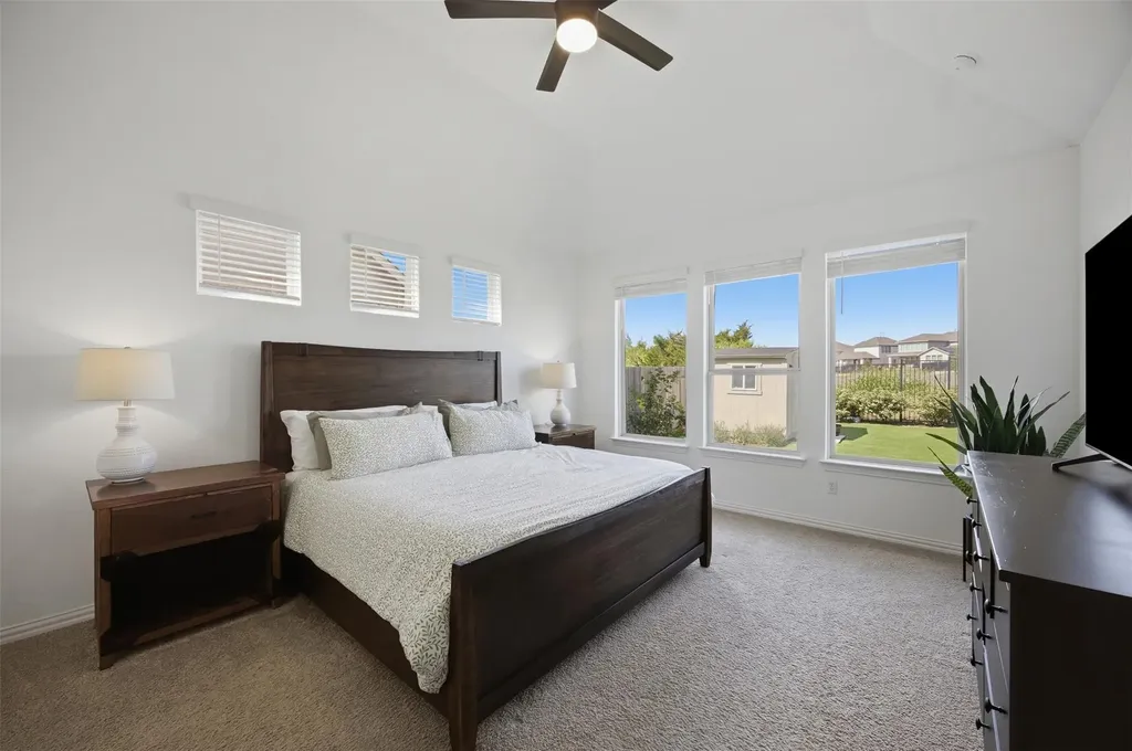 18012 Clairess Lane Manor TX 78653