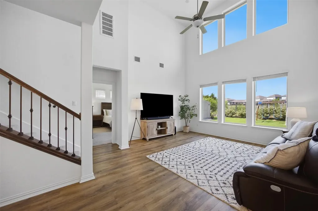 18012 Clairess Lane Manor TX 78653