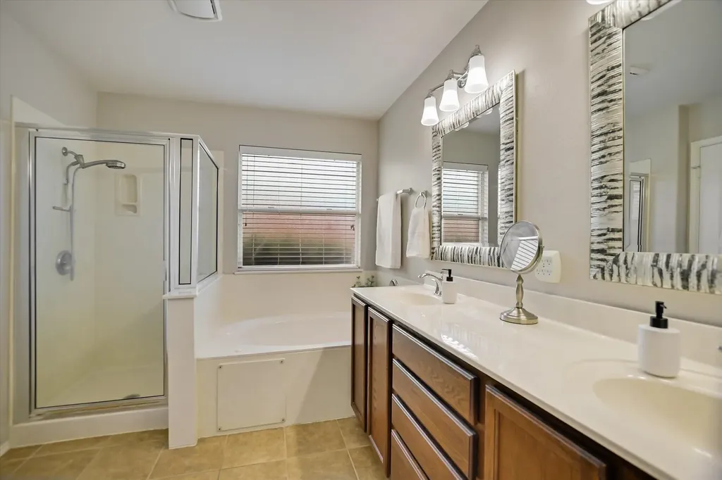 18717 Royal Pointe Drive Pflugerville TX 78660