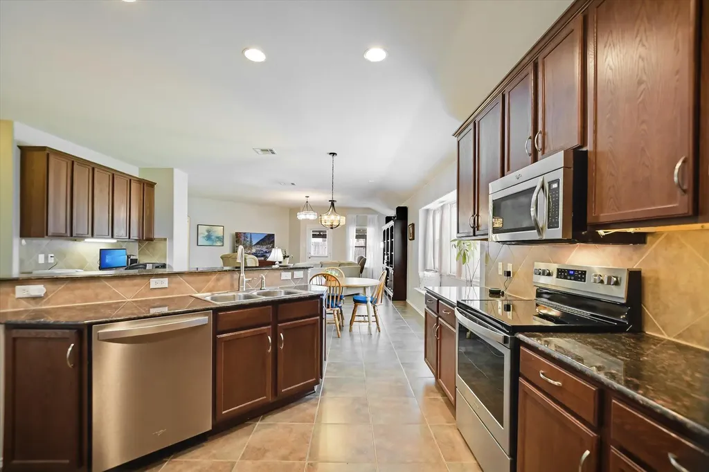 18717 Royal Pointe Drive Pflugerville TX 78660