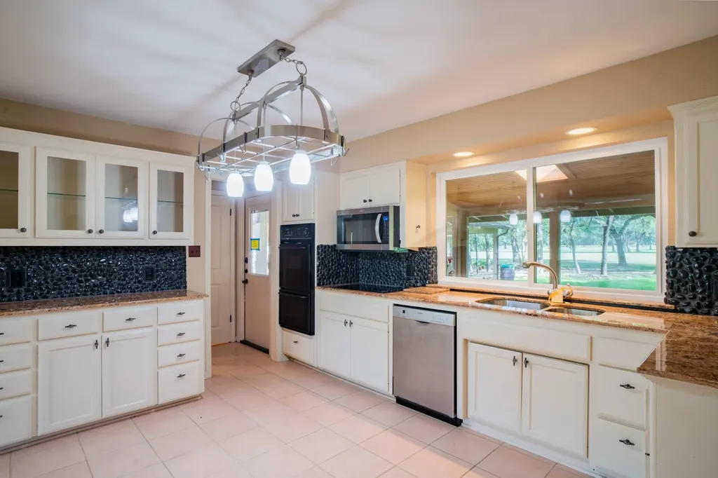 8806 Balcones Club Drive Austin TX 78750