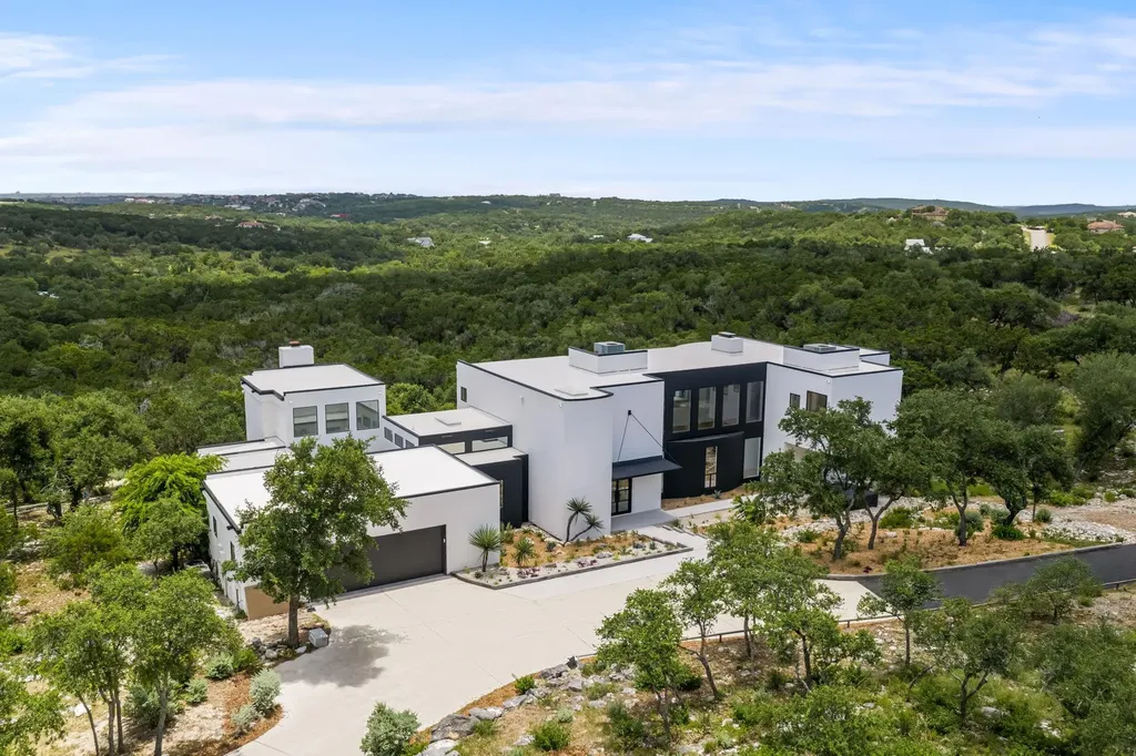 22719 E Range San Antonio TX 78255