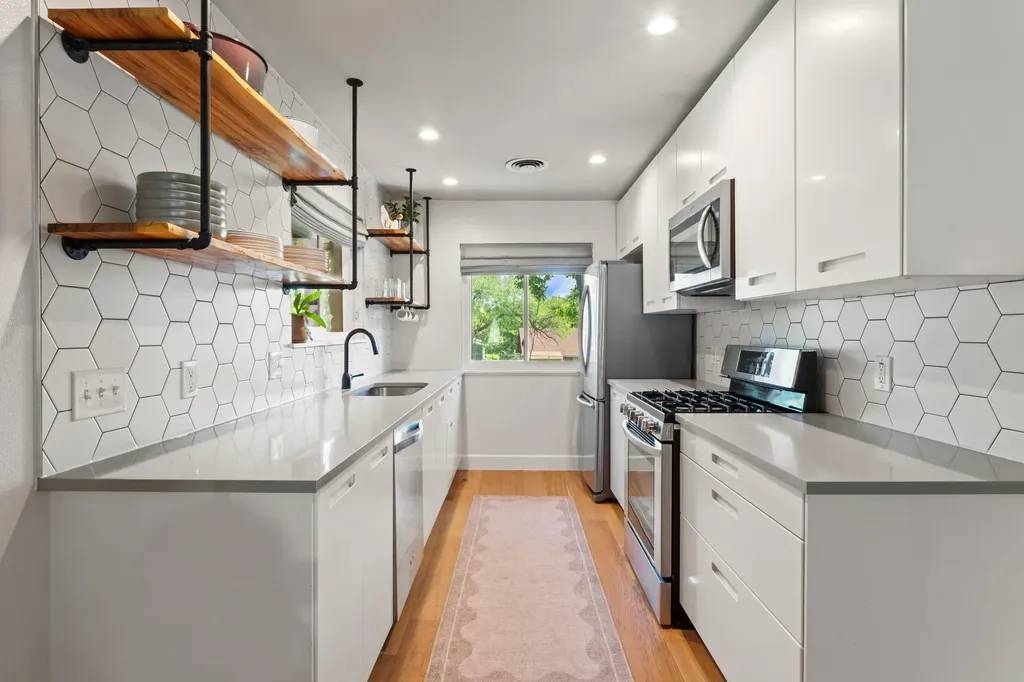 3207 Carol Ann Drive Austin TX 78723