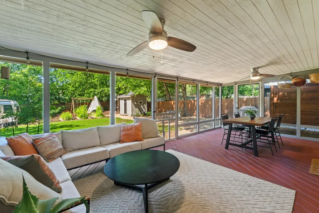 3207 Carol Ann Drive Austin TX 78723