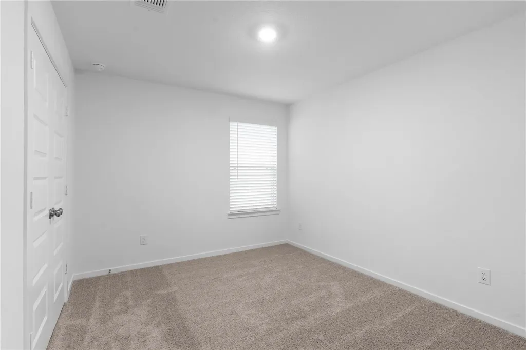 13725 Tucker Hedge Pass Elgin TX 78621