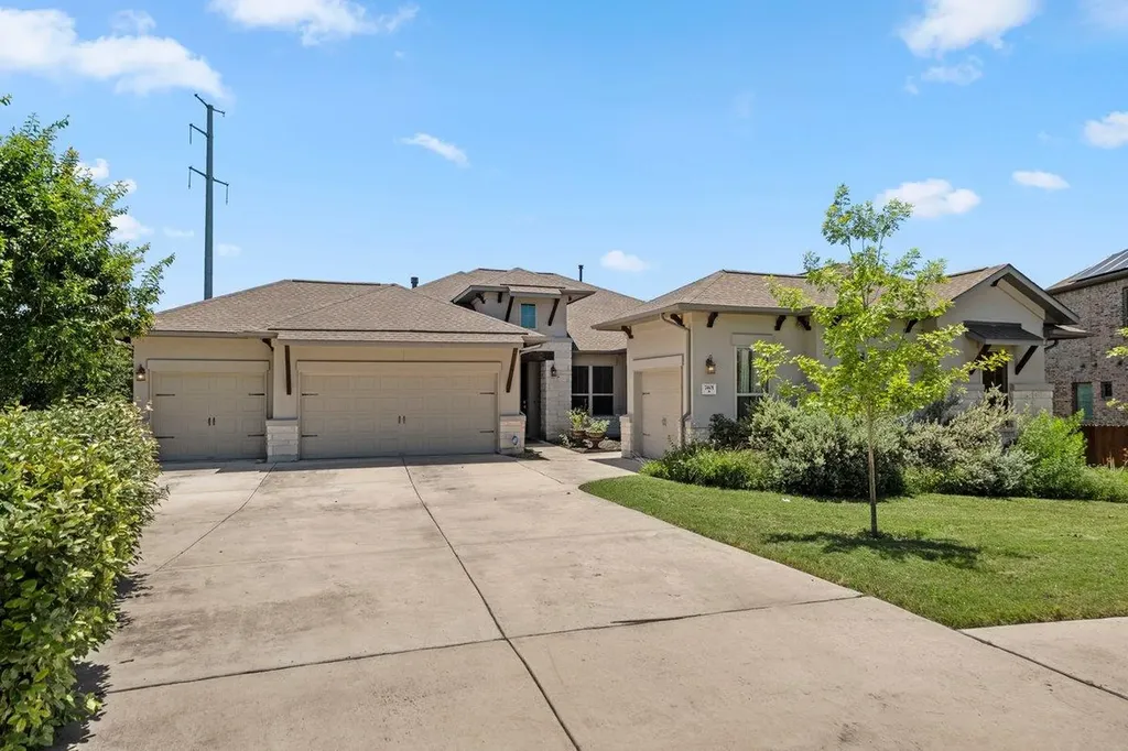 7401 Turnback Ledge Trail Lago Vista TX 78645