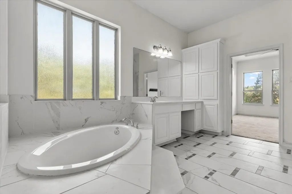 7401 Turnback Ledge Trail Lago Vista TX 78645