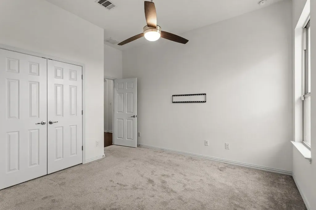 7401 Turnback Ledge Trail Lago Vista TX 78645