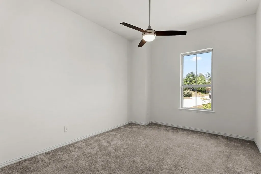 7401 Turnback Ledge Trail Lago Vista TX 78645