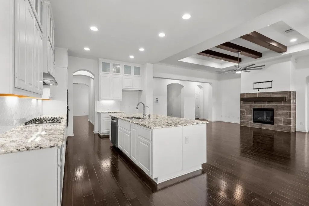 7401 Turnback Ledge Trail Lago Vista TX 78645