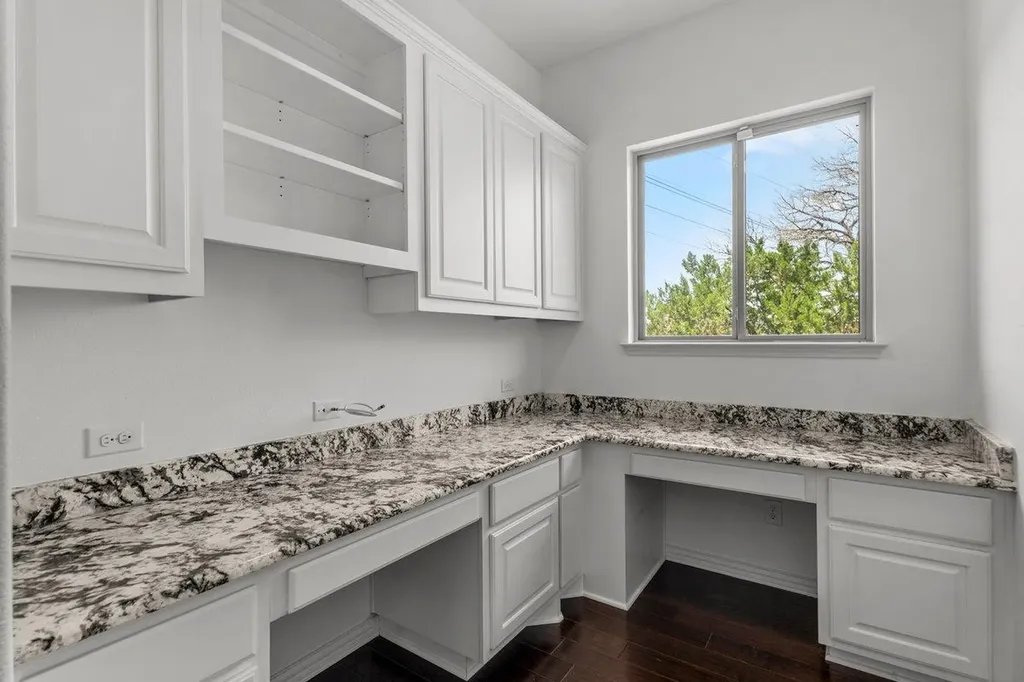 7401 Turnback Ledge Trail Lago Vista TX 78645