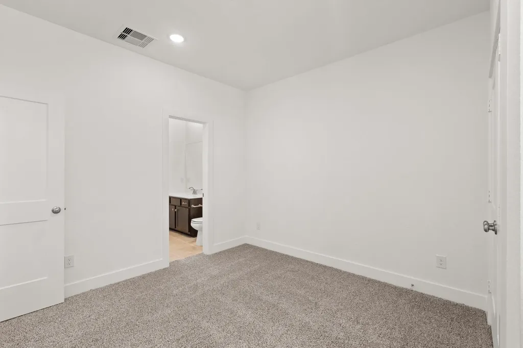 201 Flora Springs Cove Liberty Hill TX 78642