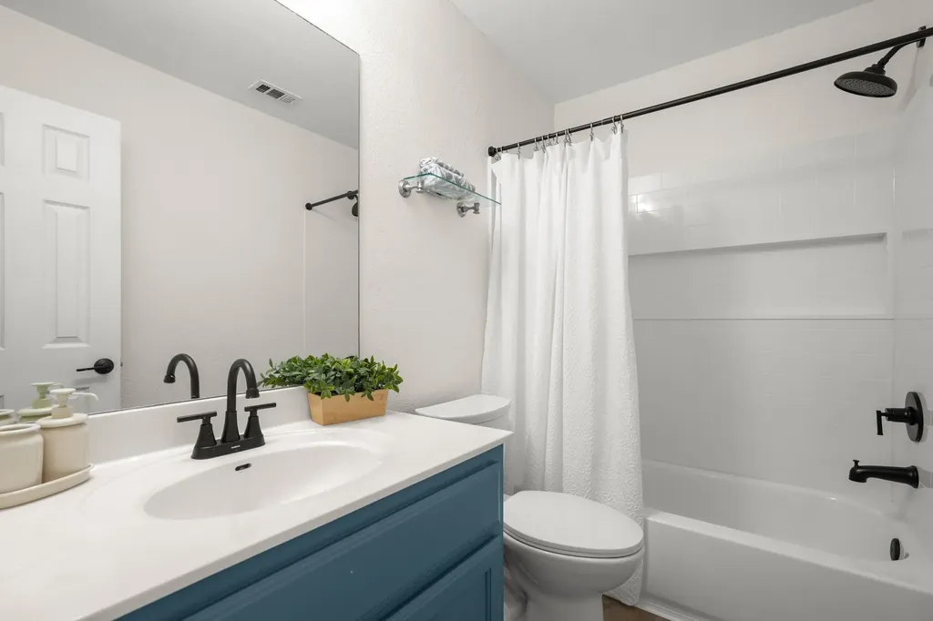 18516 Silent Water Way Pflugerville TX 78660