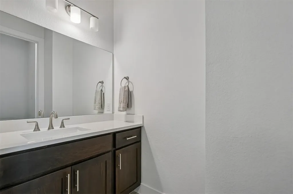 208 Great Lawn Bend Liberty Hill TX 78642