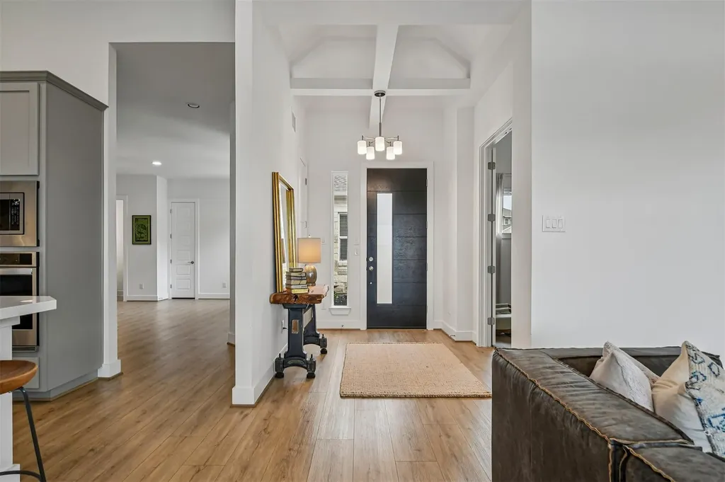 208 Great Lawn Bend Liberty Hill TX 78642