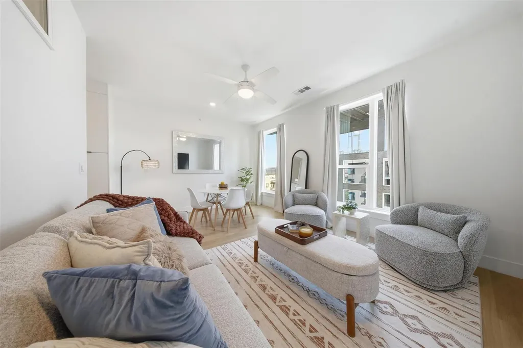 1701 Simond Avenue Austin TX 78723