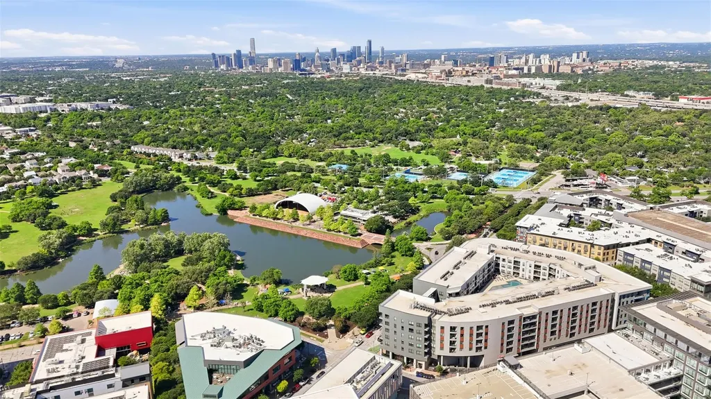 1701 Simond Avenue Austin TX 78723
