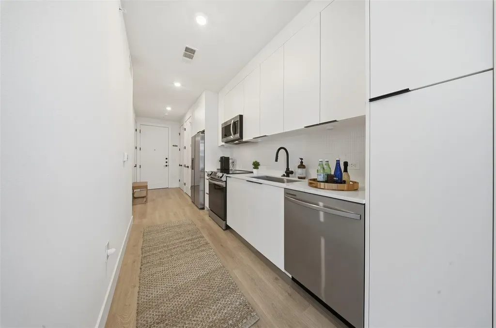 1701 Simond Avenue Austin TX 78723