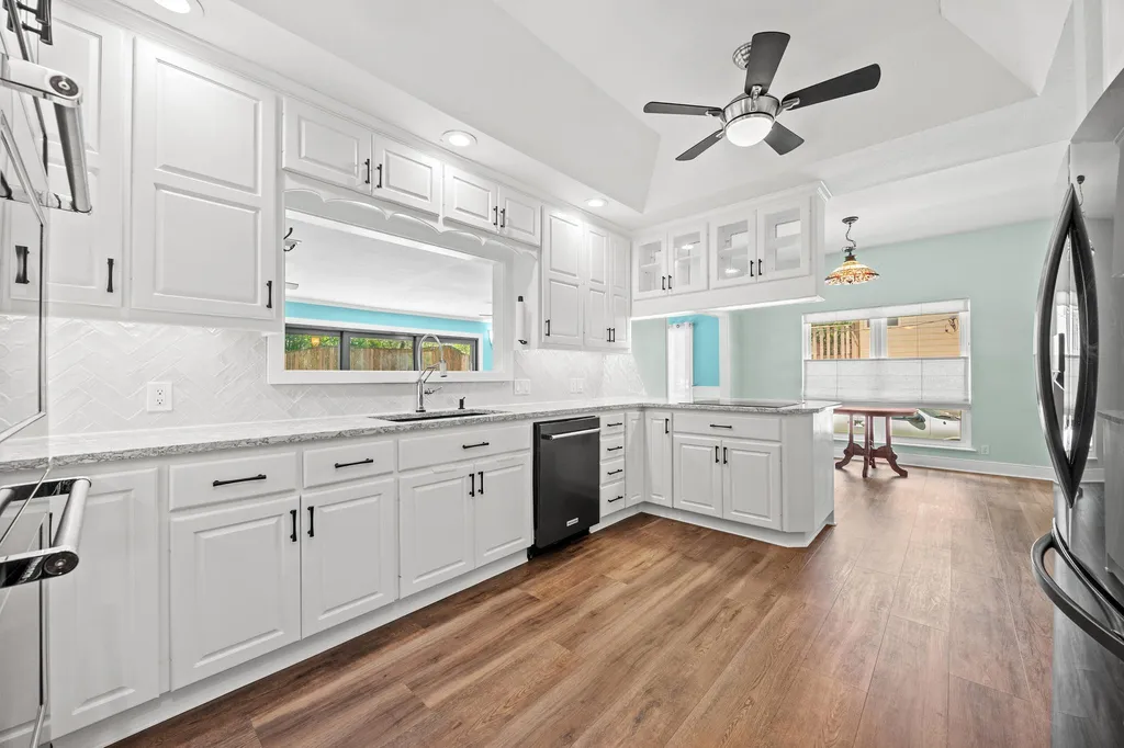 10805 Spicewood Parkway Austin TX 78750