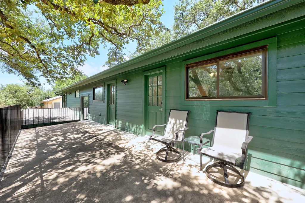 10805 Spicewood Parkway Austin TX 78750