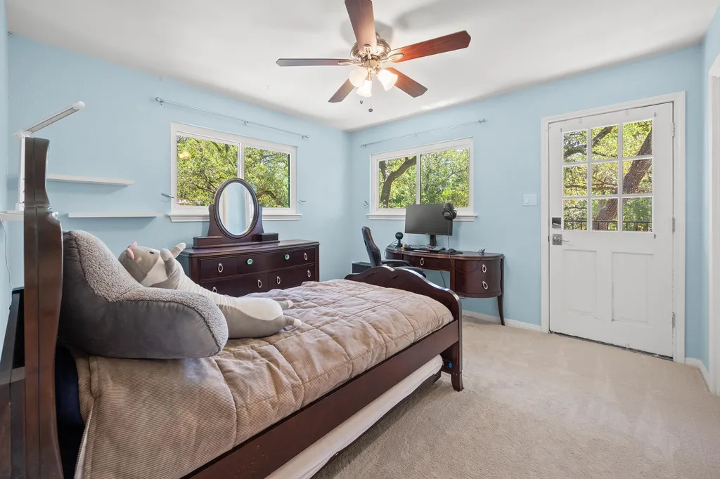 10805 Spicewood Parkway Austin TX 78750