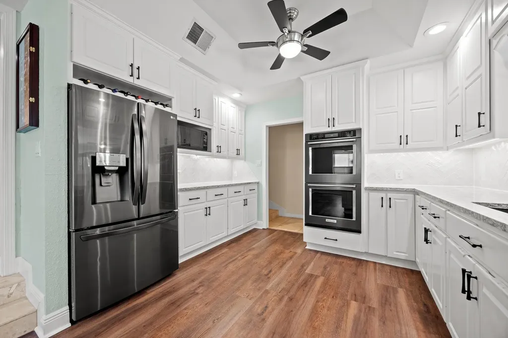 10805 Spicewood Parkway Austin TX 78750