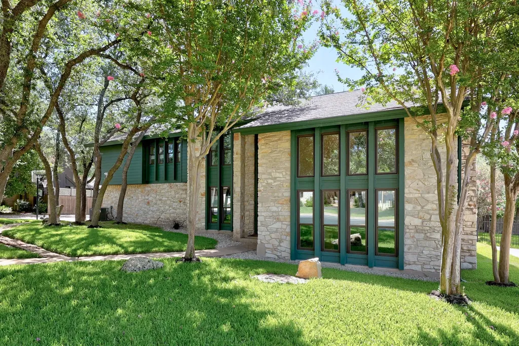 10805 Spicewood Parkway Austin TX 78750